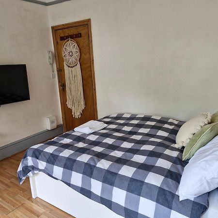 Bright Studio Apartment In A Perfect Location Londýn Exteriér fotografie